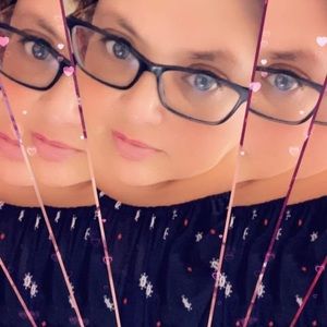 Meet your Posher, Alma